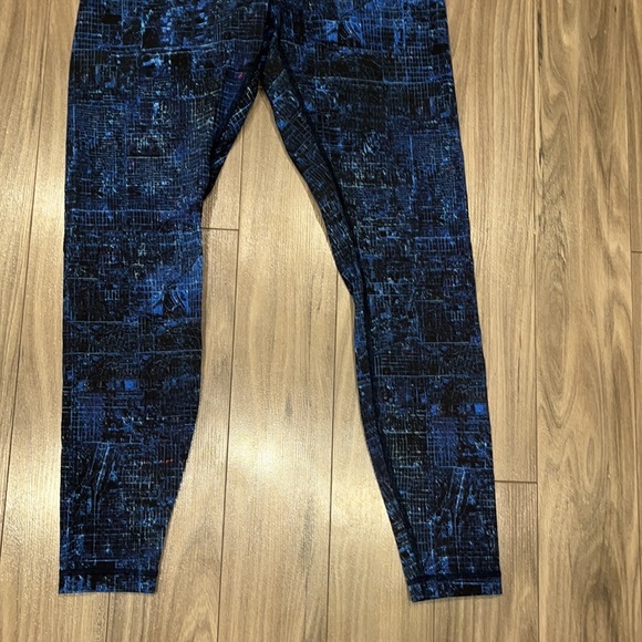 lululemon athletica Blue Patterned Leggings - Picture 3 of 5